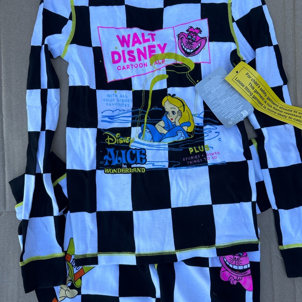 Disney Alice in Wonderland Black and White Pajama Set